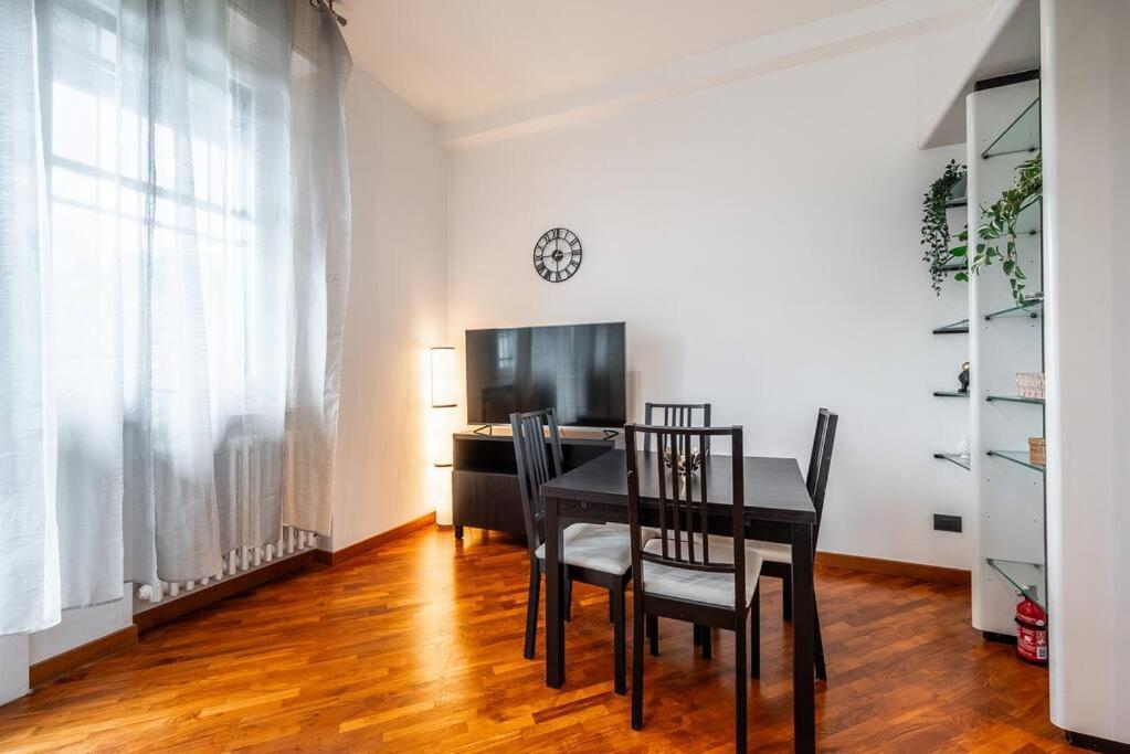 Carrobbio's Nest - Elegant With Wifi And Netflix Apartamento
